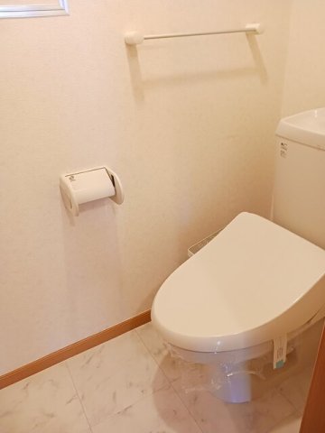 トイレ　シンプルで使いやすいトイレです