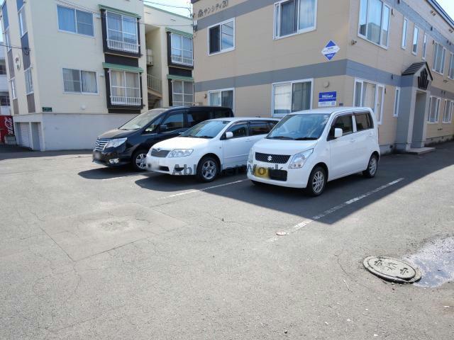 駐車場　駐車場