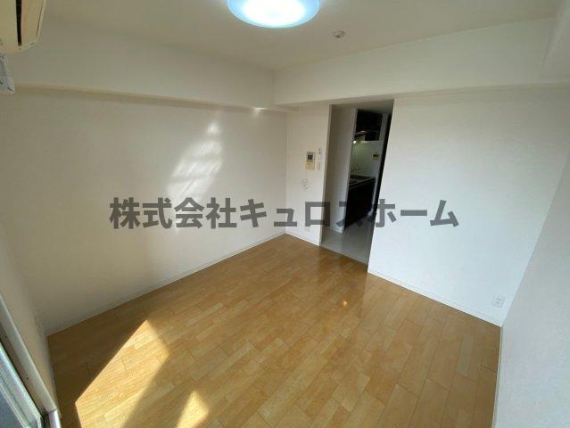 ＪＲ大阪環状線 寺田町駅 徒歩3分 14階建 築19年の居間写真