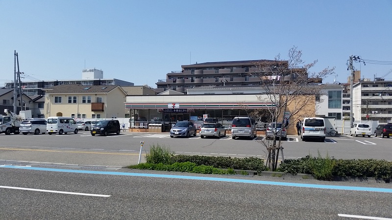 コンビニ　セブンイレブン新潟幸西店（コンビニ）まで184m