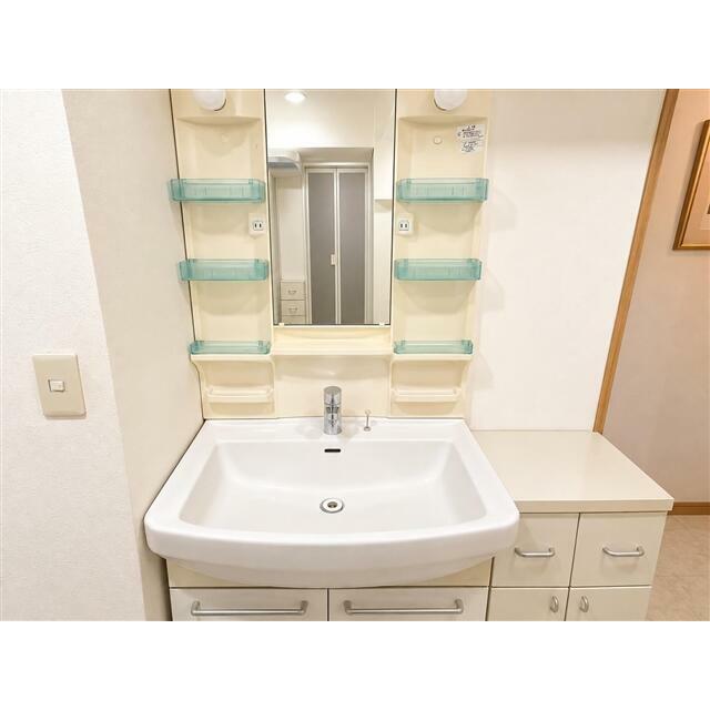 ホワイトレジデンス 部屋番号:3の内装写真