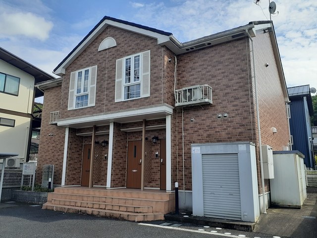 建物外観　敷金礼金0円でネット無料！1フロア2戸で最上階の角部屋です♪