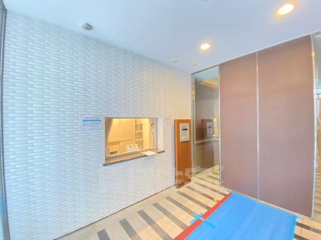 ＪＲ中央線 三鷹駅 徒歩2分 13階建 築20年の外観写真