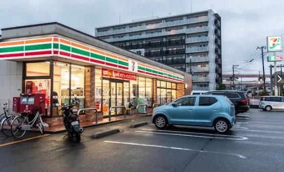 コンビニ　セブンイレブン 足立江北橋東店（コンビニ）まで250m