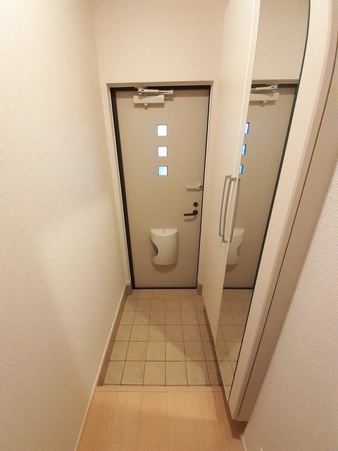 玄関　シューズボックス付きの玄関です★