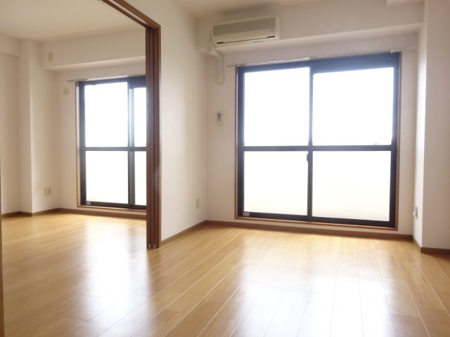 一望ビラの居間写真