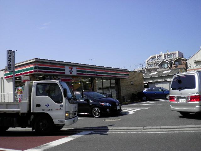 コンビニ　セブンイレブン市川鬼高1丁目店（コンビニ）まで612m