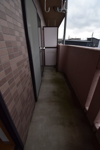バルコニー　※同間取の別部屋の写真です
