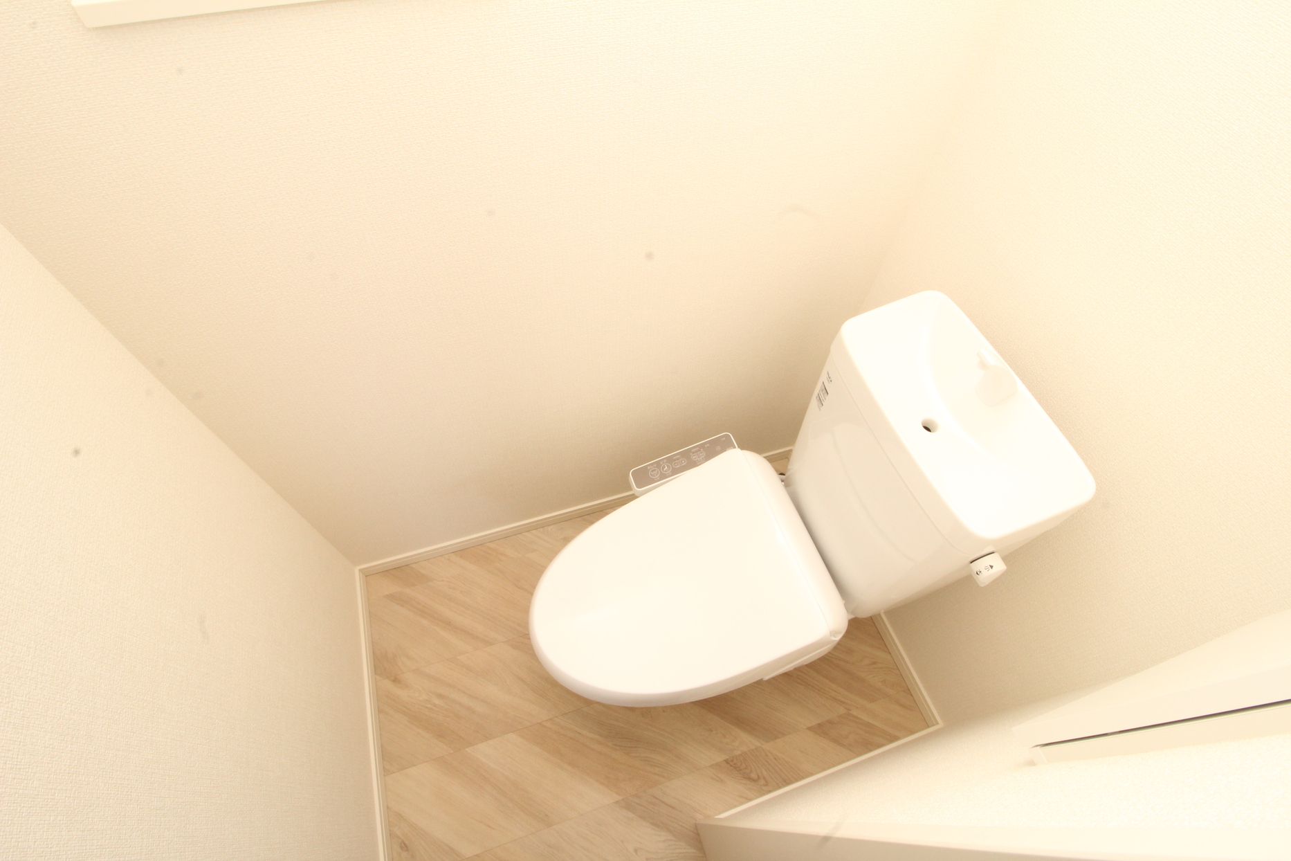 メゾンRVのトイレ写真