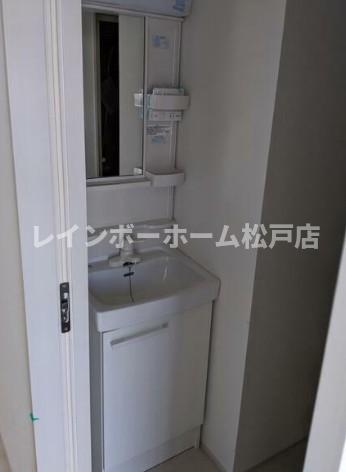 洗面設備　洗面所です