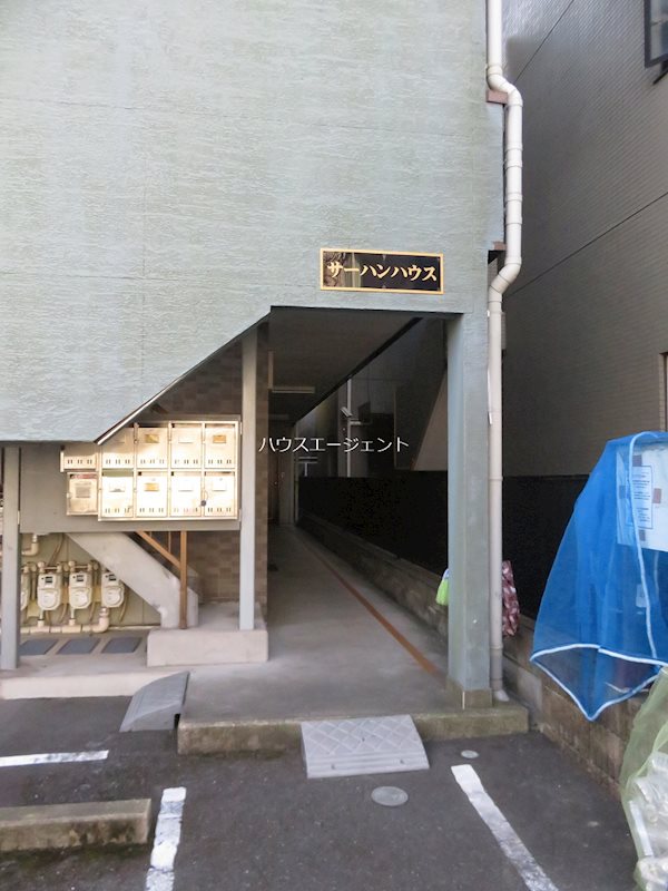 エントランス　エントランスです☆