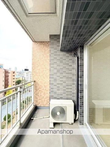 エコロジー白山レジデンスの居間写真