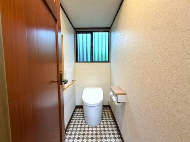 ＪＲ相模線 南橋本駅 徒歩28分 2階建 築44年のトイレ写真