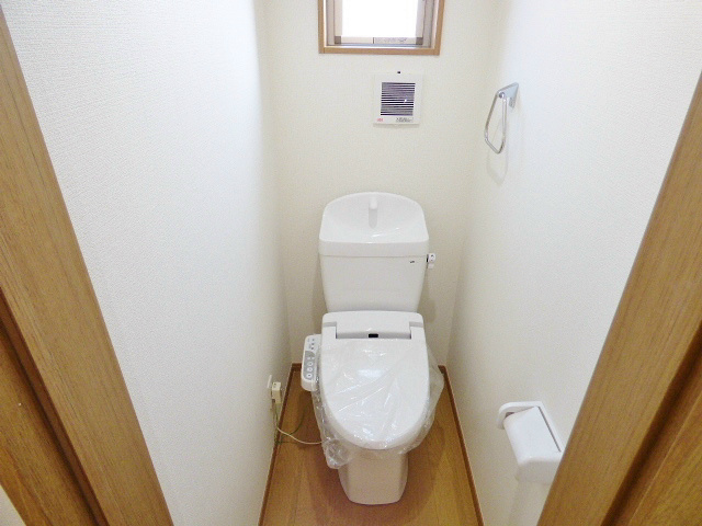 Duo Court 鳩ヶ谷緑町のトイレ写真