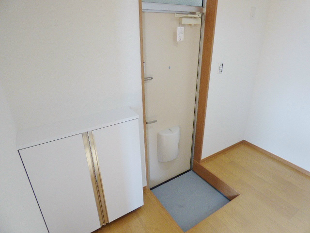 Duo Court 鳩ヶ谷緑町の玄関写真