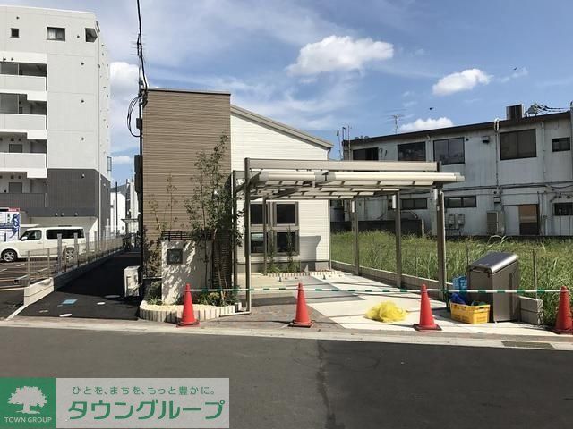 カムトゥルー イースト