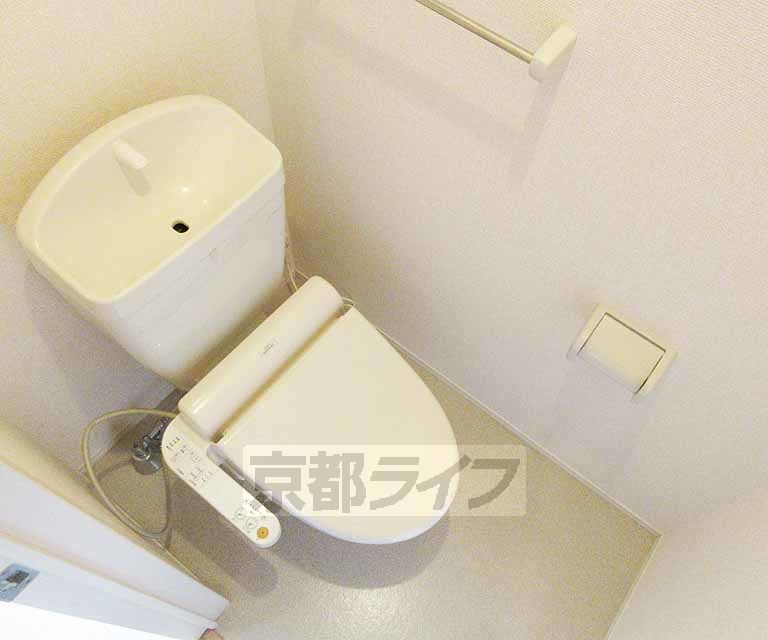 トイレ　ウォシュレット付き！