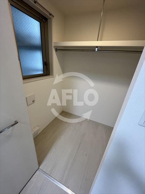 収納　ベルンガーデン上本町　ウォークインクローゼット