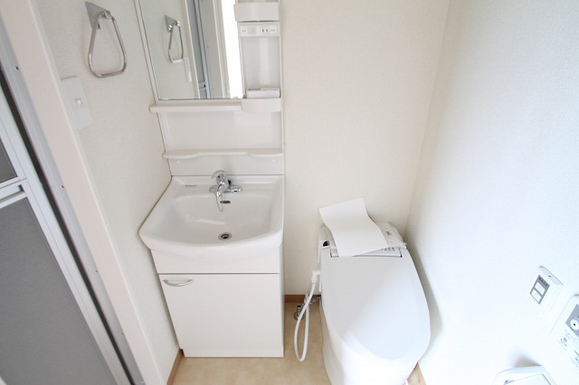 87gメゾン・イーストのトイレ写真