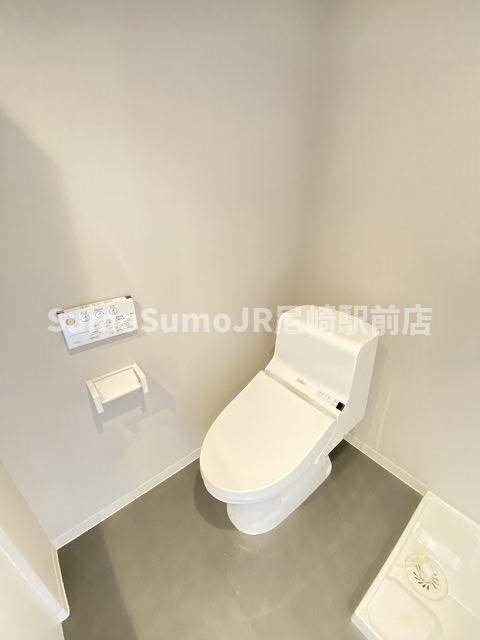 トイレ　ゆったりとした空間のトイレです