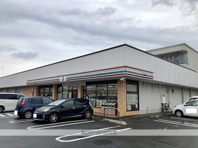 コンビニ　セブンイレブン（コンビニ）まで372m