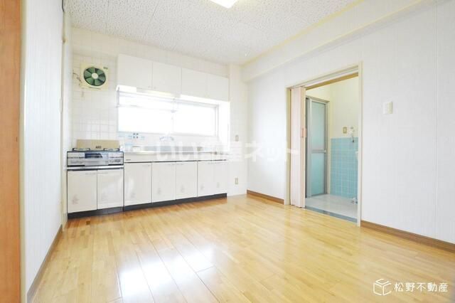 アーバンハイツ1号の居間写真