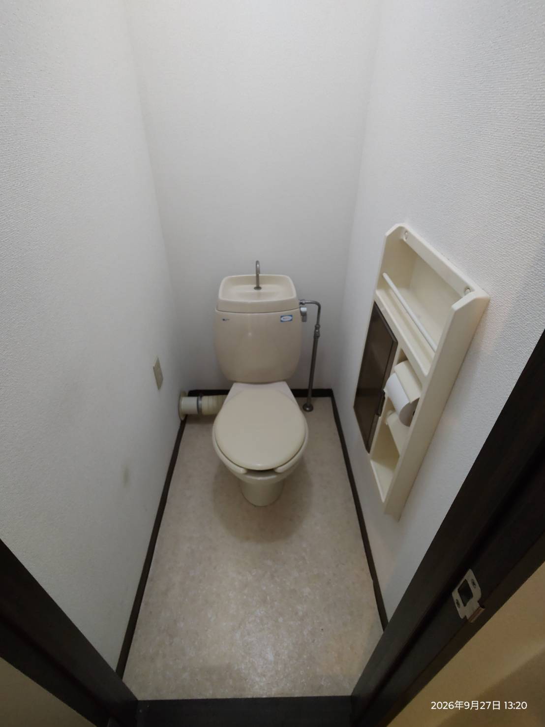 東京メトロ東西線 南行徳駅 徒歩18分 3階建 築37年のトイレ写真