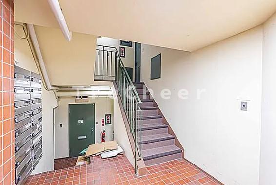 都営大江戸線 六本木駅 徒歩9分 4階建 築48年の外観写真