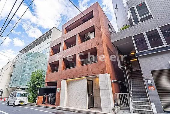 都営大江戸線 六本木駅 徒歩9分 4階建 築48年の外観写真