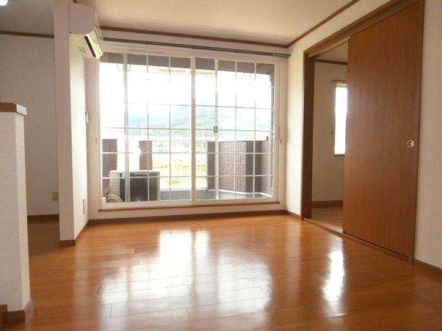 YKハドソンIIの居間写真