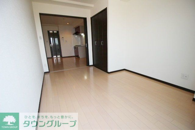 居室・リビング　明るいお部屋です