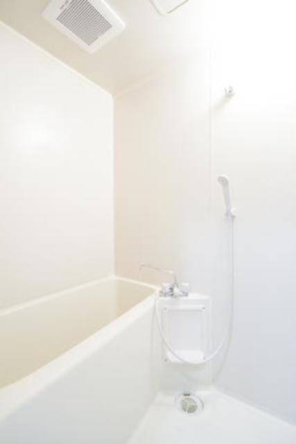 バス・シャワールーム　※写真は同タイプ住戸です。