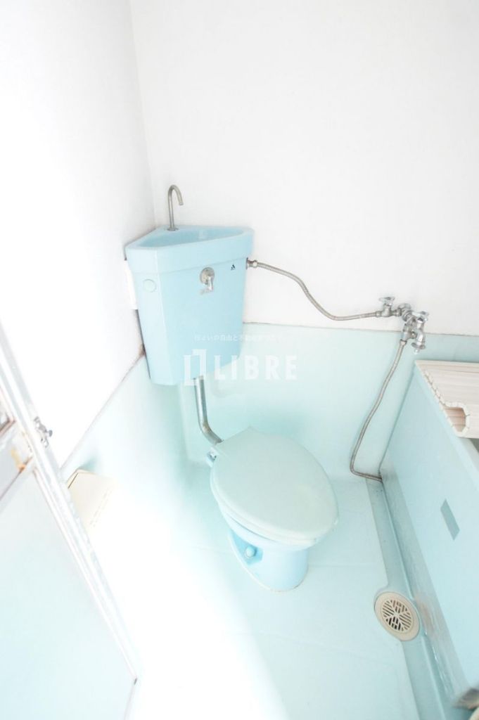 ＪＲ中央線 豊田駅 徒歩6分 2階建 築42年のトイレ写真