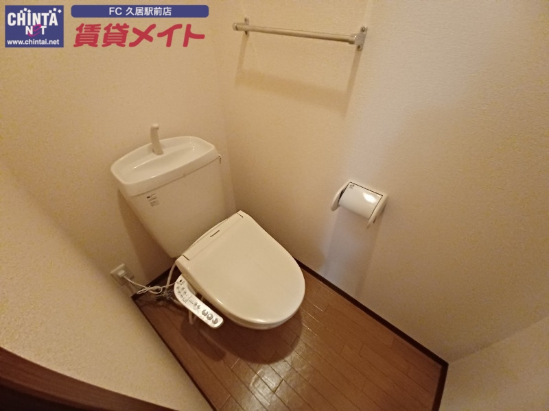 トイレ　同型参考写真