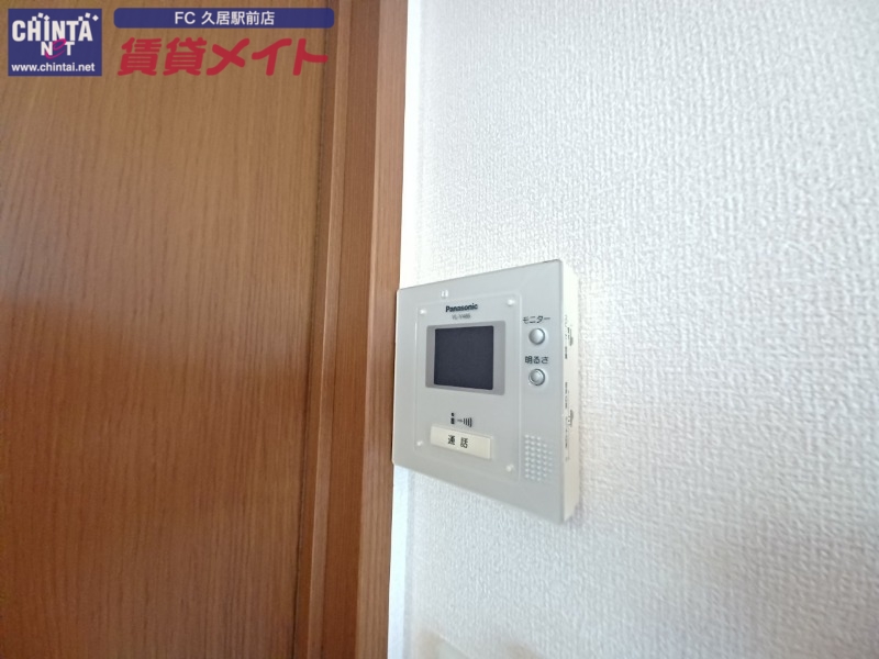 セキュリティ　同型参考写真