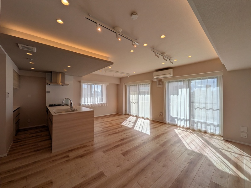 ライオンズマンション山吹町の居間写真