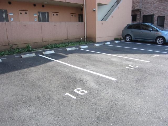 駐車場　♪敷地内駐車場♪