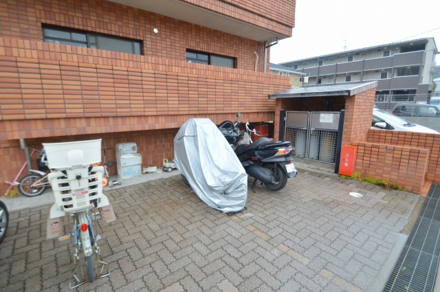 スーパー　フジグラン安芸（スーパー）まで1875m