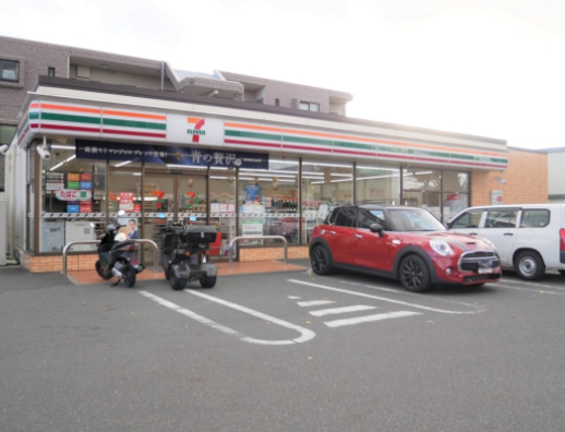 コンビニ　セブンイレブン名古屋平子橋西店（コンビニ）まで333m