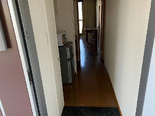 玄関　シューズボックスあり。