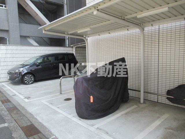 駐車場　バイク置き場です