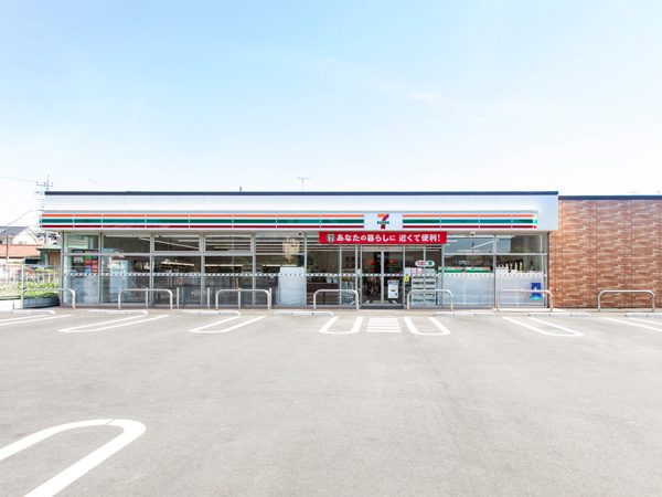 コンビニ　セブンイレブン札幌厚別中央5条店（コンビニ）まで328m