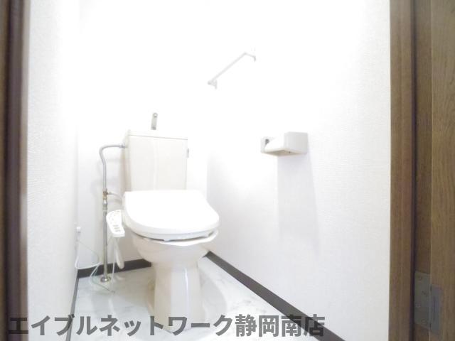 トイレ　ゆったりとした空間のトイレです