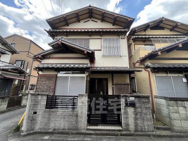 生駒郡斑鳩町興留東のその他の建物外観