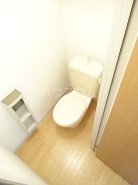 【松戸市根木内のアパートのトイレ】