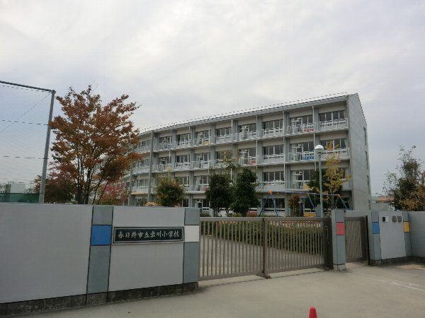 【カーサ・スクーデリアIIIの小学校】