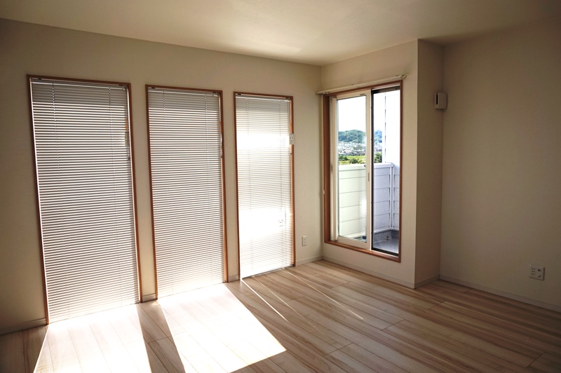 OPT7の居間写真