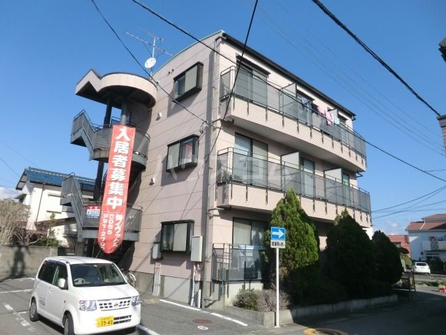 【沼津市吉田町のマンションの建物外観】