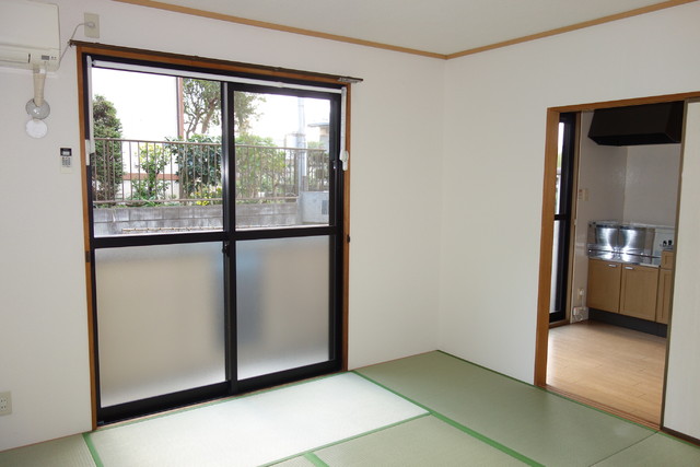 居室・リビング　和室８帖