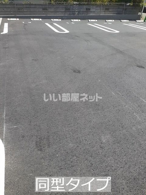 【メティスの駐車場】